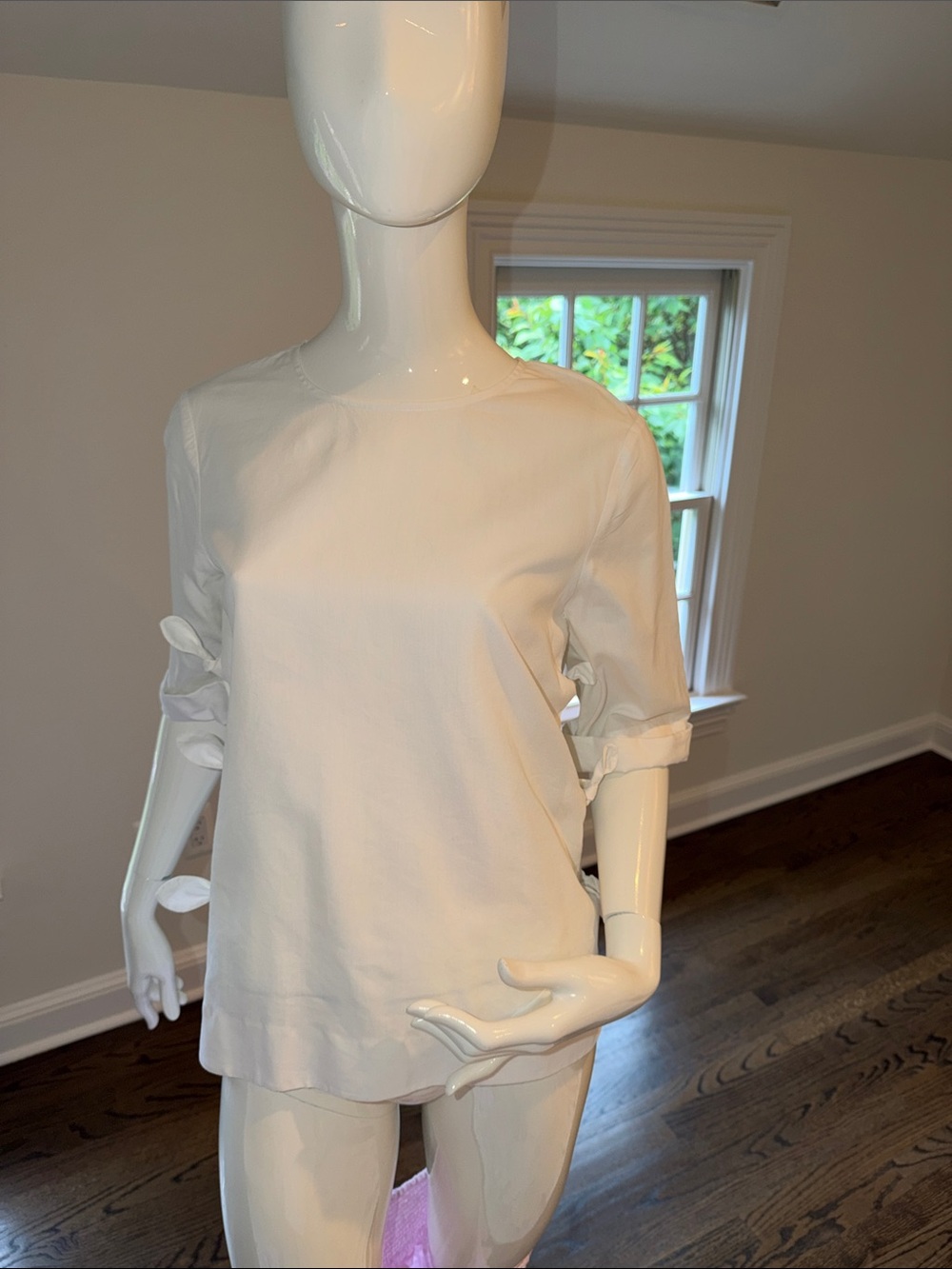 Club Monaco size M side tie short sleeved white blouse